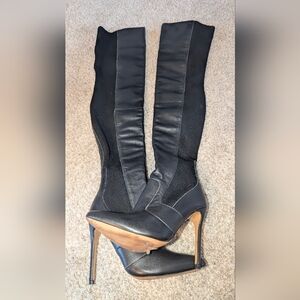 Elegant Black Knee-High Boots Size 39 KAZAR
